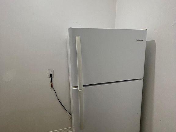 4th image of 4000 Prytania St APT G