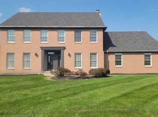 33 Ponds Side Dr, Fremont, OH 43420
