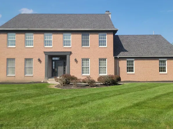 33 Ponds Side Dr, Fremont, OH 43420