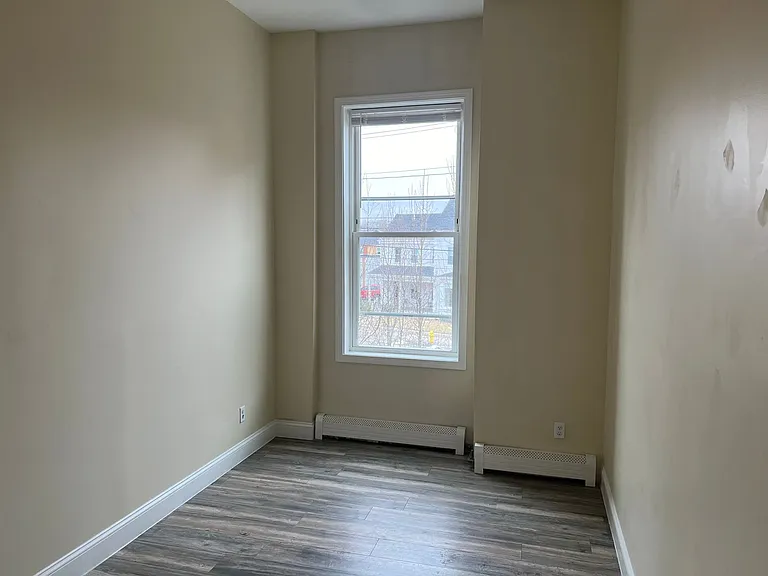 311 Main St — Photo 7