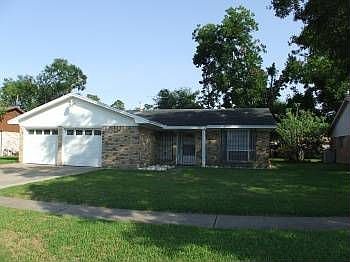 1st image of 13322 Forest Knoll Dr