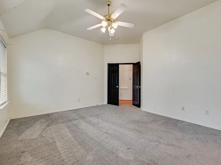 3444 Bluegrass Dr — Photo 15
