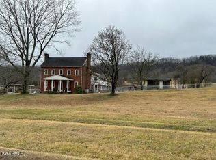 4665 Dr Thomas Walker Rd, Rose Hill, VA 24281