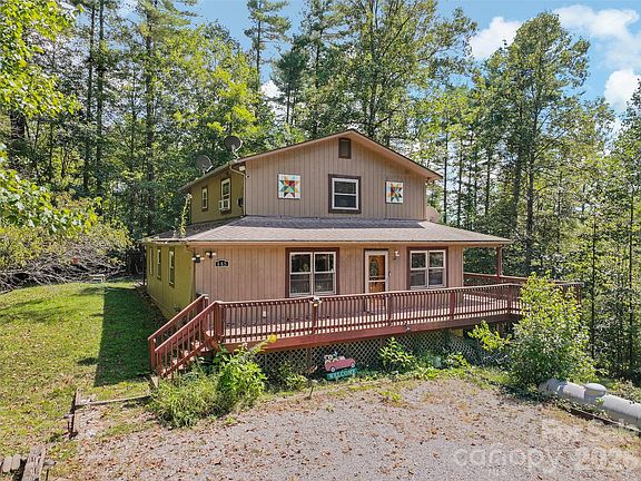 3rd image of 885 Rustic Heights Rd