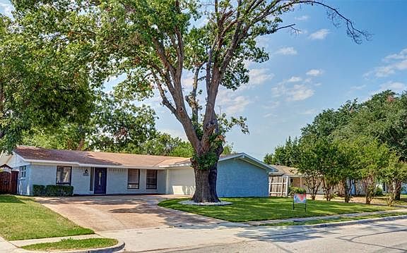 2nd image of 2958 Silverton Dr