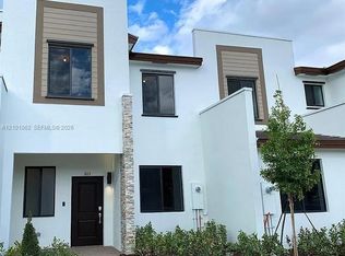 303 NE 208th Ter #303, Miami, FL 33179