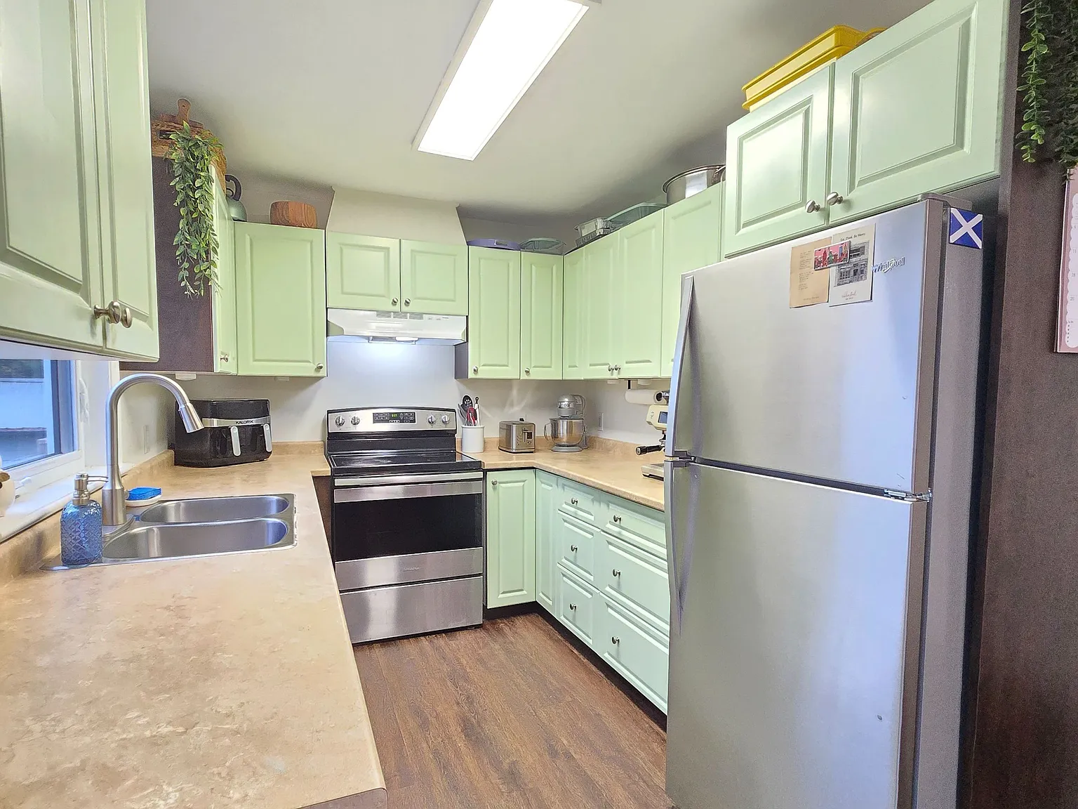 2 bed, $2,400 — Photo 1