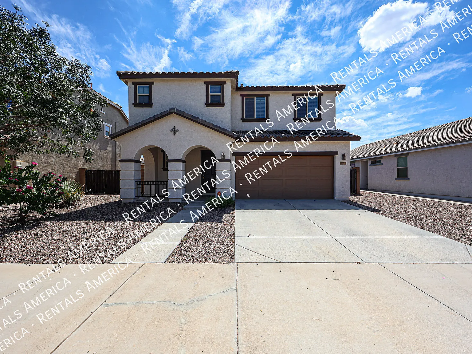 Large Home in Hastings Farms! — Photo 1