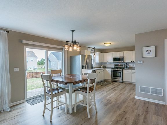 2nd image of 3956 Caysee Jay Way