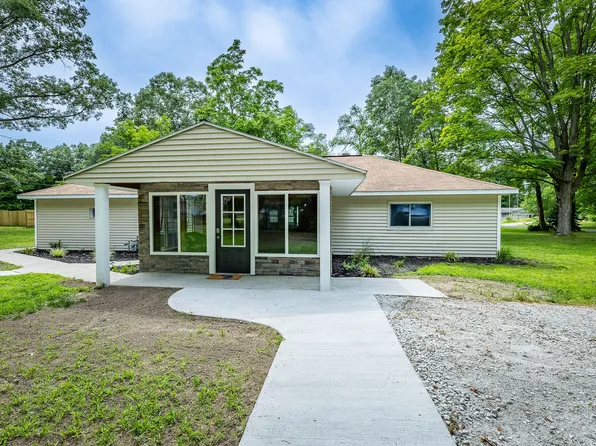 4819 Whitney St, Montague, MI 49437