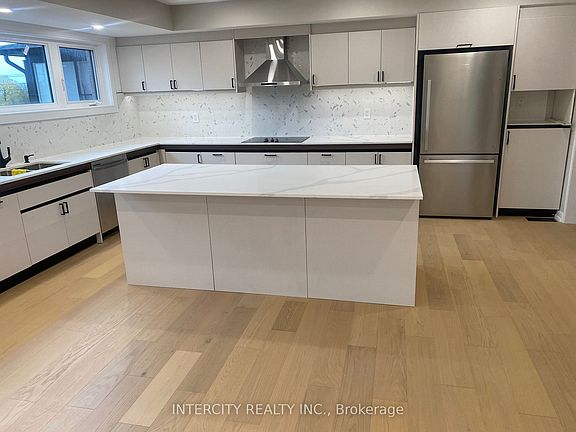 4th image of 30 Stanley Carberry Dr