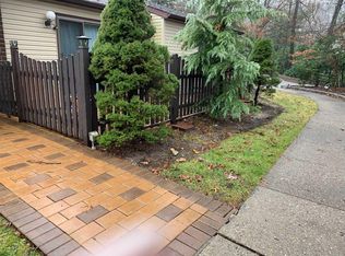 347 Woodland Ct, Coram, NY 11727