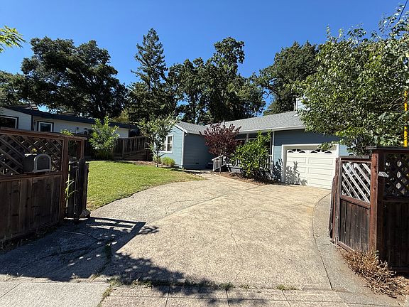 2nd image of 1300 San Anselmo Ave
