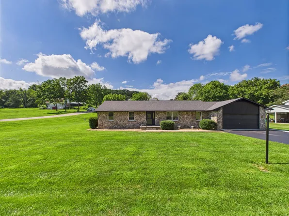 19429 Heritage Dr, Abingdon, VA 24211