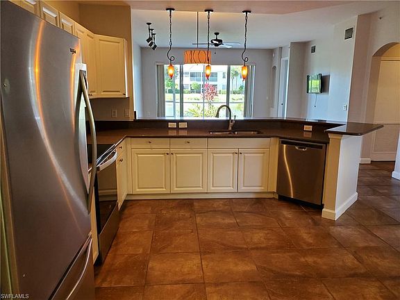 5th image of 3052 Horizon Ln Unit 1205