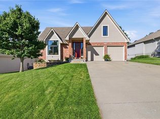 1130 N Glenview Ave, Independence, MO 64056