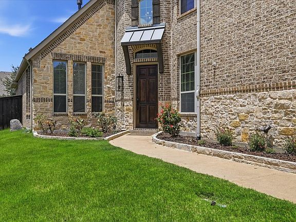 3rd image of 6604 Elderberry Way