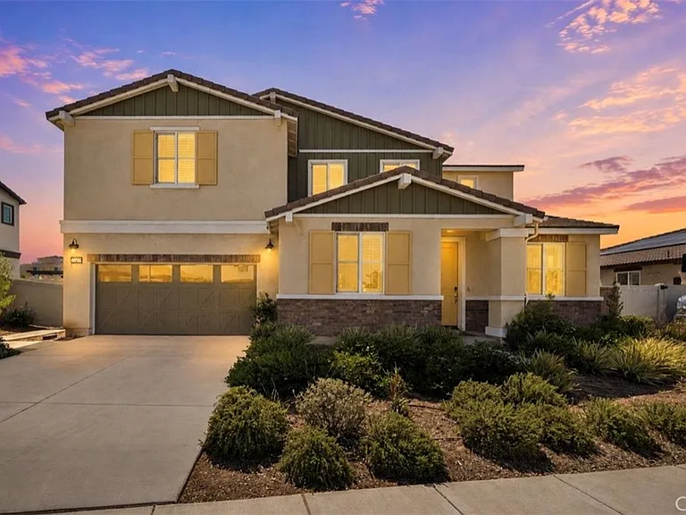 32839 Waylon Ct — Photo 1