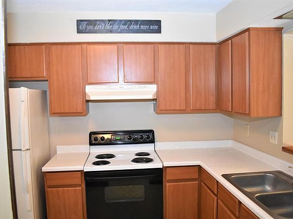 5th image of 4530 Shawnray Dr APT 80