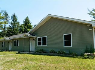 87 Quaker St, Wallkill, NY 12589