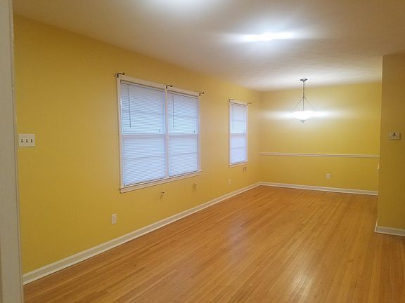 3rd image of 5101 Whitworth St