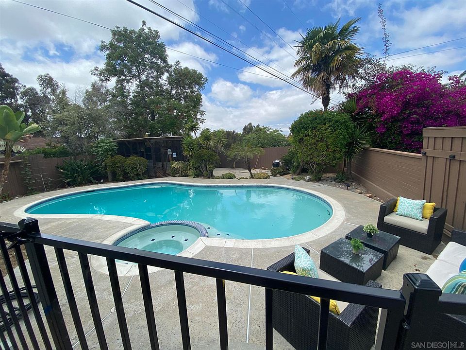 2nd image of 3486 N Mountain View Dr