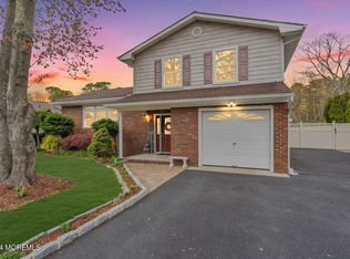 131 Mello Ln, Toms River, NJ 08753