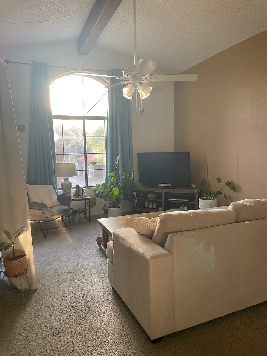 Building Photo - 925 N College Ave #213