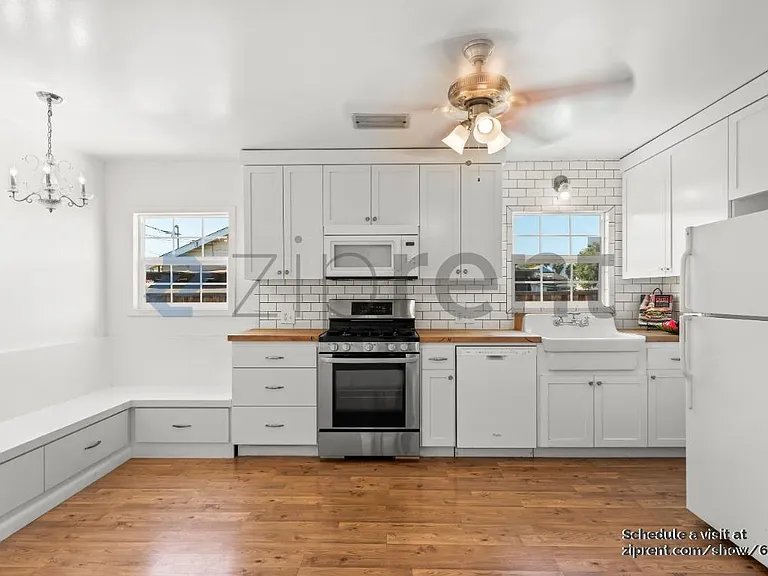 1463 Jackson St — Photo 6