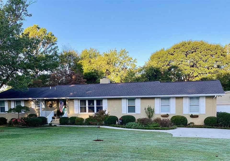1st image of 8802 Camille Dr SE