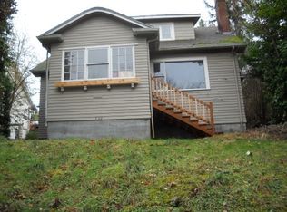 732 N Forest St, Bellingham, WA 98225