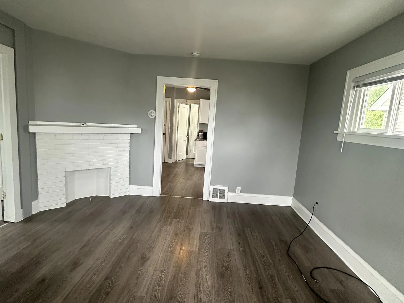 4911 East 108th Street - Upsta... — Photo 2