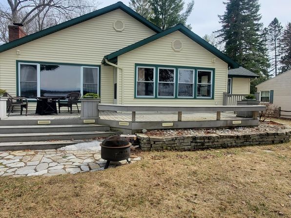 1945 1st St, Saint Helen, MI 48656
