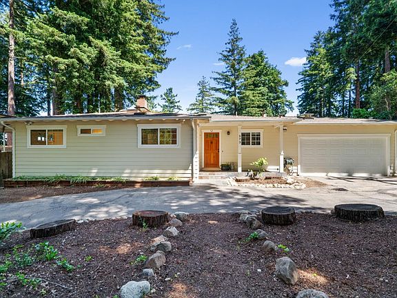 2nd image of 573 Hacienda Dr