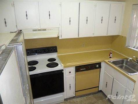 3rd image of 10850 W Flagler St APT 103D