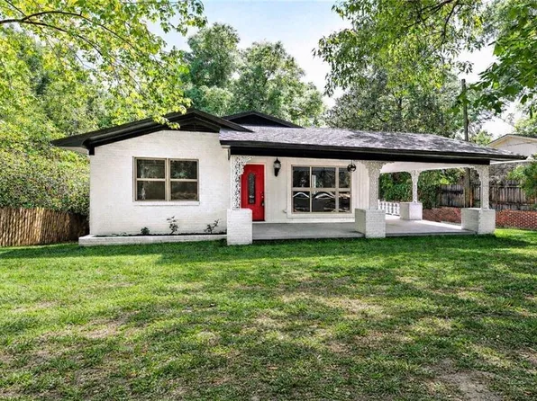 104 Alpine St, Chickasaw, AL 36611