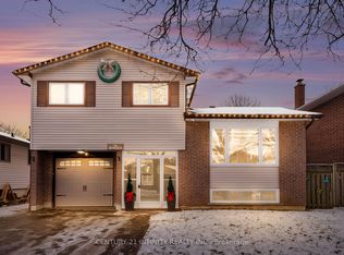 14 Shannon Ct, Whitby, ON L1N 6B6