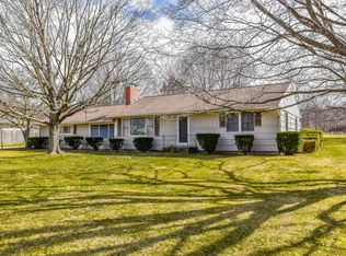 2971 Givens Dr, Barberton, OH 44203