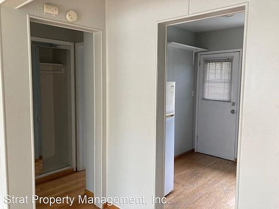 3rd image of 3102 1st Ave #B
