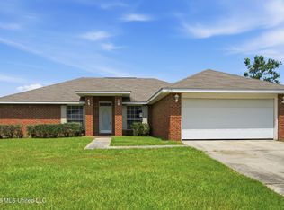 12133 Harmony Cir, Gulfport, MS 39503