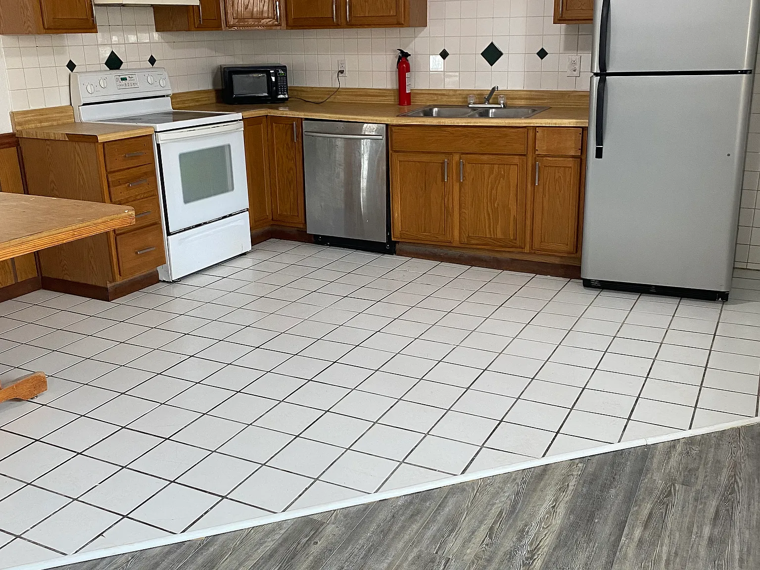 2 bed, 600 sqft, $600 — Photo 2