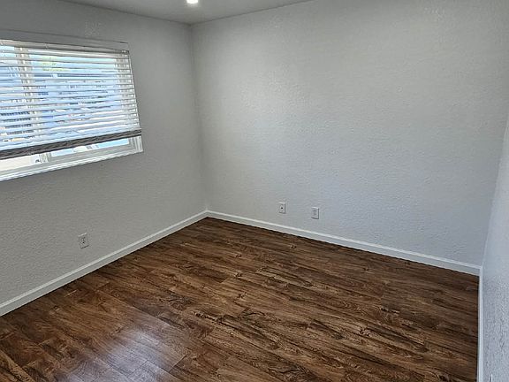 3rd image of 101 N 10th St #15