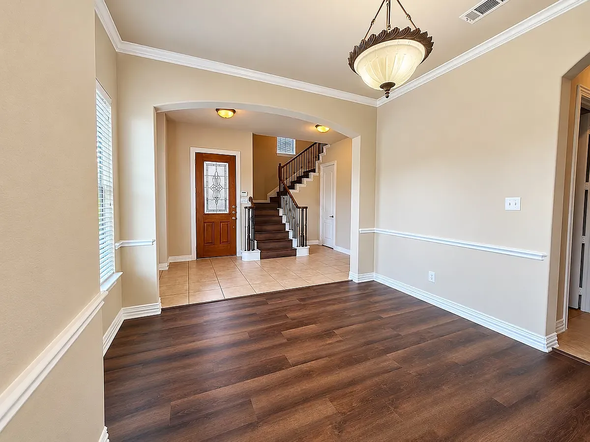 3 bed, 2.5 bath, 2180 sqft, $3,025 — Photo 3