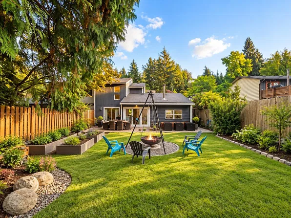 2653 Rhum & Eigg Dr, Squamish, BC V8B 0G1