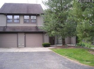 1243 Red Tail Hawk Ct, Boardman, OH 44512