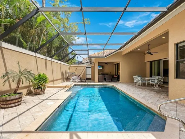 1221 Briarwood Ct, Naples, FL 34104