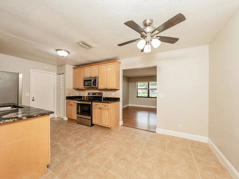 9104 Affirmed Ln — Photo 6