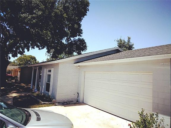 2nd image of 5654 Oak Hill Manor Dr