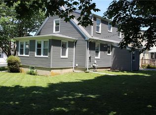 4 Harvard St, Newport, RI 02840