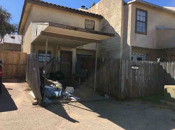 2nd image of 2415 Idlewilde Dr